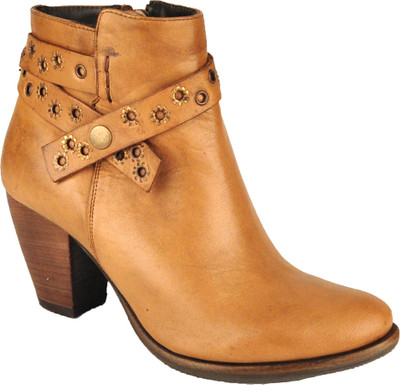 

Salt N Pepper 13-422 Marsha Almond Boots For Women(Tan