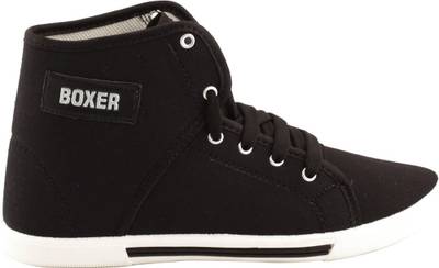 Momentum High Neck Casual Sneakers