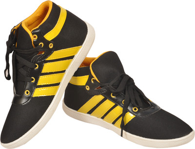 36% OFF on Wiser Scoda Sneakers For Men(Black) 36% OFF on Wiser Scoda Sneakers For Men(Black)