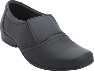 

Om Overseas Slip On Shoes For Men(Black)