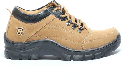 45% OFF on Pede Milan 705 Outdoors Shoes For Men(Tan)