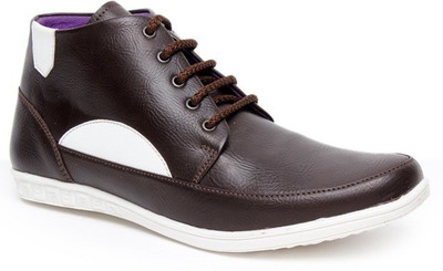 

Bacca Bucci Brown Casuals For Men(Brown, White