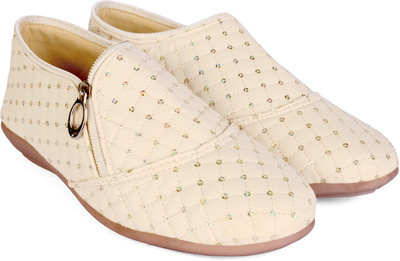 

Sam Stefy Sneakers For Women(Tan), Cream