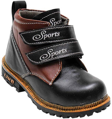 

Port Boys, Black