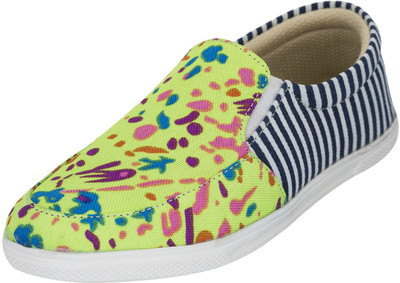 

Advin England Parrot Printed Canvas Shoes For Women(Green, Blue)