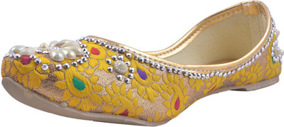 

Adorn Look New Jutis For Women(Yellow
