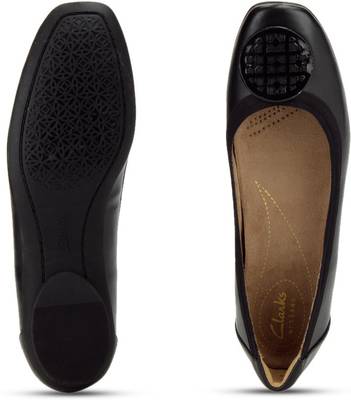 Clarks Candra Blush Black Leather Slip on