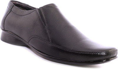 

Knoos GENUINE LEATHER Slip On For Men(Black