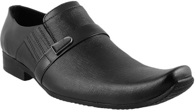 

Metro Awesome Slip On For Men(Black, 11;black