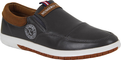 

Numero Uno Casual Shoes For Men(Grey)