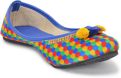 

Paduki Ethnic Footwear Jutis For Women(Multicolor
