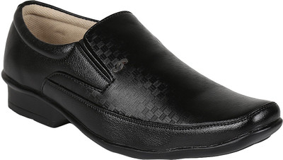 

Aerolite Signature Edition Slip On Shoes For Men(Black