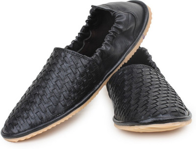 Shoe Island Ethnic Mojari Black Loafers Loafers For Men(Black