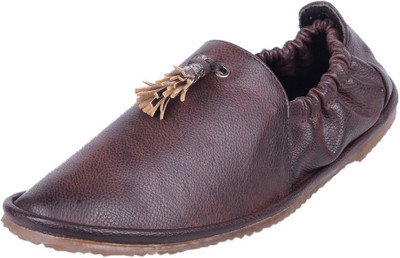 

Footcholic Mojaris For Men(Brown