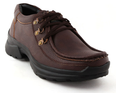 

Vebero Stiff Tough Casuals For Men(Brown