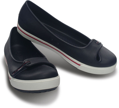 

Crocs Bellies For Women(Blue), Navy/raspberry