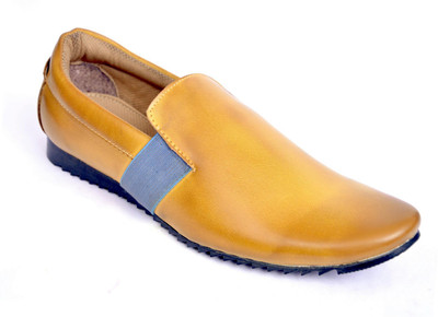 

Peponi Modish Comfortable Leather Formal Slip On Shoes For Men(Yellow