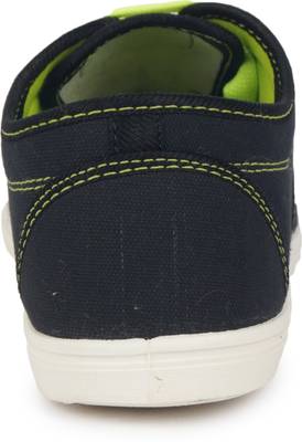 Gowell Sneakers