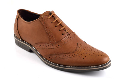 

Chamois Brogues Corporate Casual Shoes For Men(Tan)