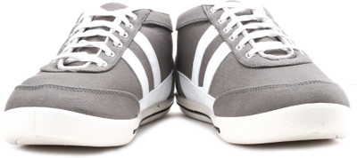 

Globalite Cruizer High Ankle Sneakers For Men(Grey, White