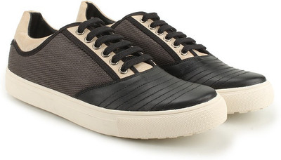 

Knotty Derby Alecto Sneakers For Men(Black, Black+grey+white