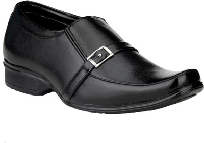 

Zebra Freemont Slip On Shoes For Men(Black)