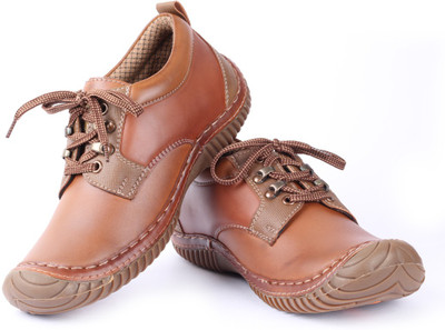 33% OFF on Moladz Alma Brown Casual Shoes For Men(Brown) 33% OFF on Moladz Alma Brown Casual Shoes For Men(Brown)