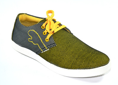 

TheWhoop Sneakers For Men(Yellow)