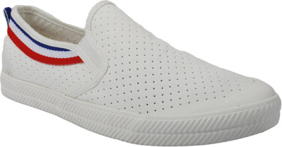 

Vostro DELIA Casuals For Men(White