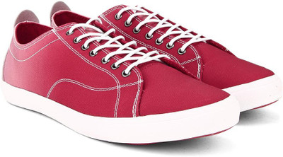 

United Colors of Benetton Men Sneakers For Men(Multicolor, 901
