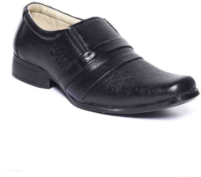 

Om Overseas Slip On Shoes For Men(Black