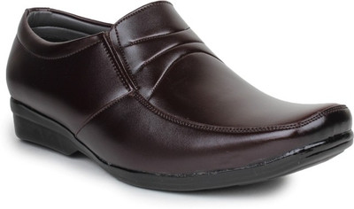 

Digni Slip On For Men(Brown