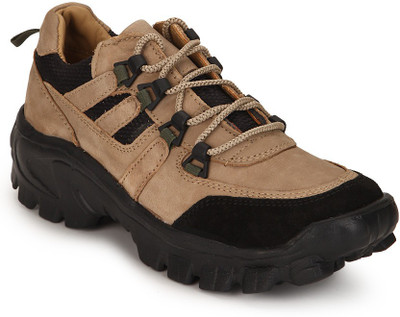 

Escaro Outdoors For Men(Tan