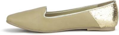 Footin By Bata Bellies