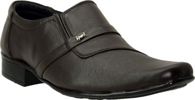 

LeCobbs Slip On For Men(Brown