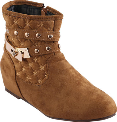 

Go India Store Boots For Women(Brown