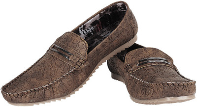 

Kraasa Textured Pattern Loafers For Men(Brown), Light brown