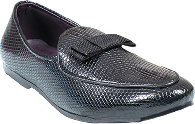 

Go India Store Canvas Shoes For Men(Black