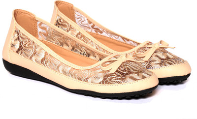 

Adorn Latest Fashion Bellies For Women(Beige, Cream