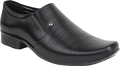 

Aero Corporate Edition Slip On For Men(Black