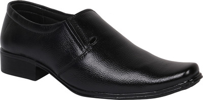 

Luxes Slip On For Men(Black
