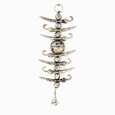 

Creative Handicraft Lemon Chilly Wall Door Hanging In White Metal Decorative Showpiece - 3 cm(Aluminium, Silver)