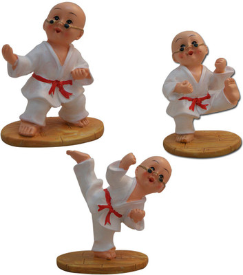 

DivyaMantra Shaolin Kung Fu Lama (F-B-E) Decorative Showpiece - 7.5 cm(Polyresin, White)