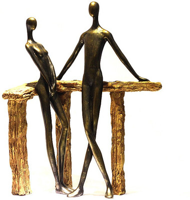 

X-Gift Aramani Valentine love romantic couple Decorative Showpiece - 31 cm(Polyresin, Multicolor)