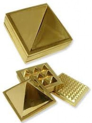 CraftEra Golden Plated Brass Vastu Pyramid Yantra Decorative Showpiece  -  5 cm(Brass, Gold)
