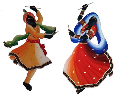 

Sanskritikk2 Dandiya Couple Wall Hanging Decorative Showpiece - 48 cm(Iron, Multicolor)