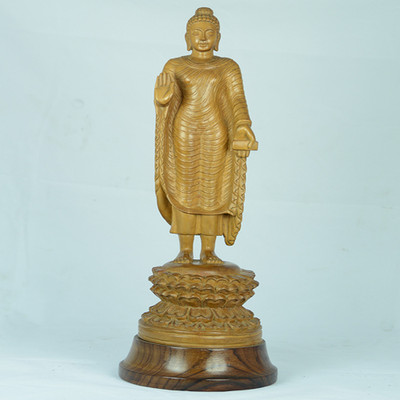 9% OFF on SC Handicrafts Stylo Decorative Showpiece - 31 cm(Wood, Beige)