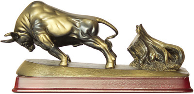 

Ansavv Preying Bull Decorative Showpiece - 12 cm(Polyresin, Gold)