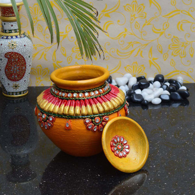 

eCraftIndia Kundan Matki Paper Mache Kalash(Height: 7 inch, Multicolor)