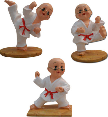 

DivyaMantra Shaolin Kung Fu Lama (F-B-C) Decorative Showpiece - 7.5 cm(Polyresin, White)